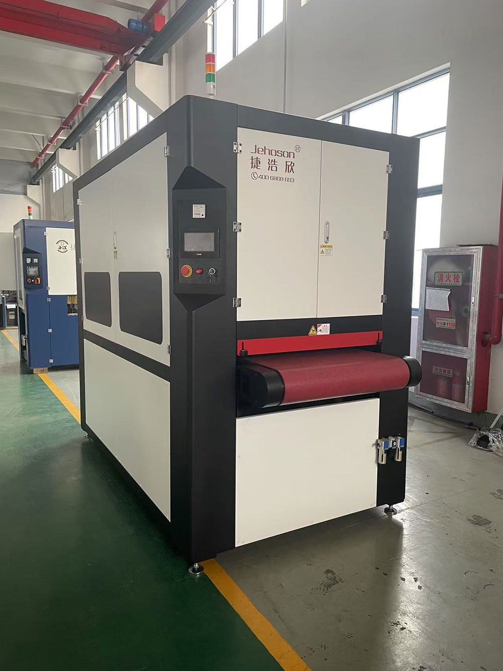 Deburring machine